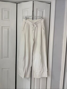 Wide-Leg Sweatpants